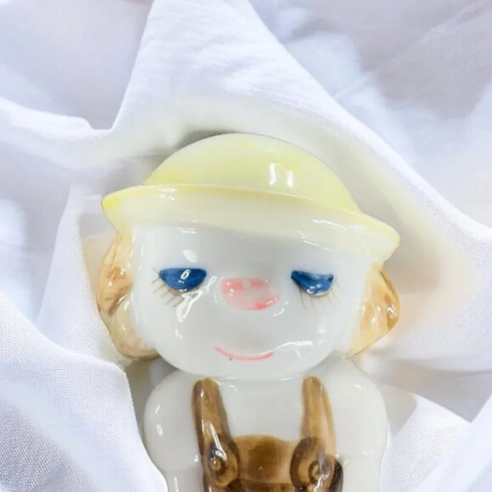 Vintage Whimsical Ceramic Girl With Watering Can Planter‎ Flower Vase Porcelain